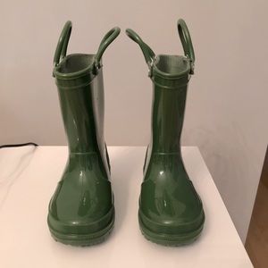 Toddler (boys or girls) rain boots in green size 7